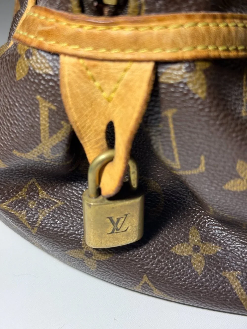 LOUIS VUITTON SULLY GM MONOGRAM BAG